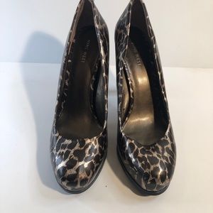 Pre-owned Nine West pumps size 10